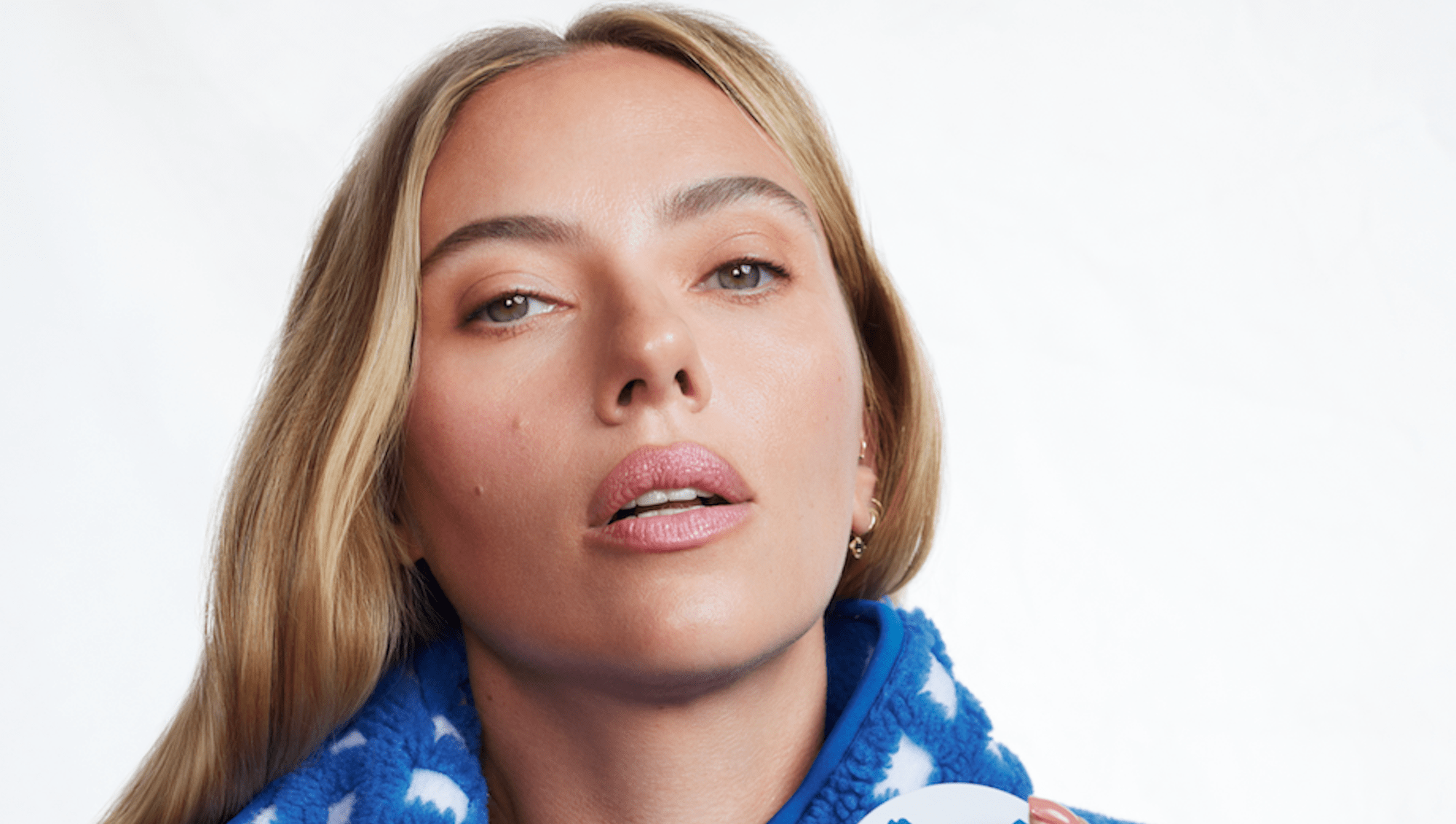 This Scarlett Johansson-Backed Skincare Set Leaves You Glowing in Minutes