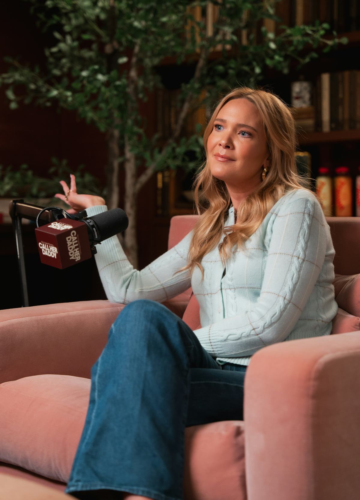 'ACOTAR' 6 Release Date: Sarah J. Maas Makes Big Announcement About New Book(s)