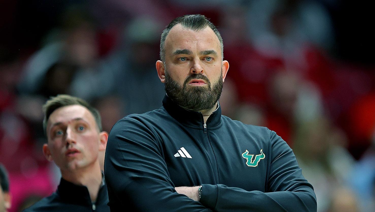 Why USF Coach Bryan Hodgson’s Ailing Father Can Finally See Team Play in Person