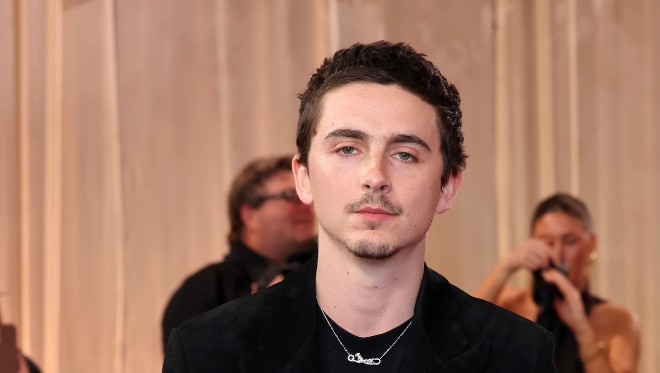 Timothee Chalamet Declares 'Love' for Kylie Jenner in 2026 Golden Globes Speech