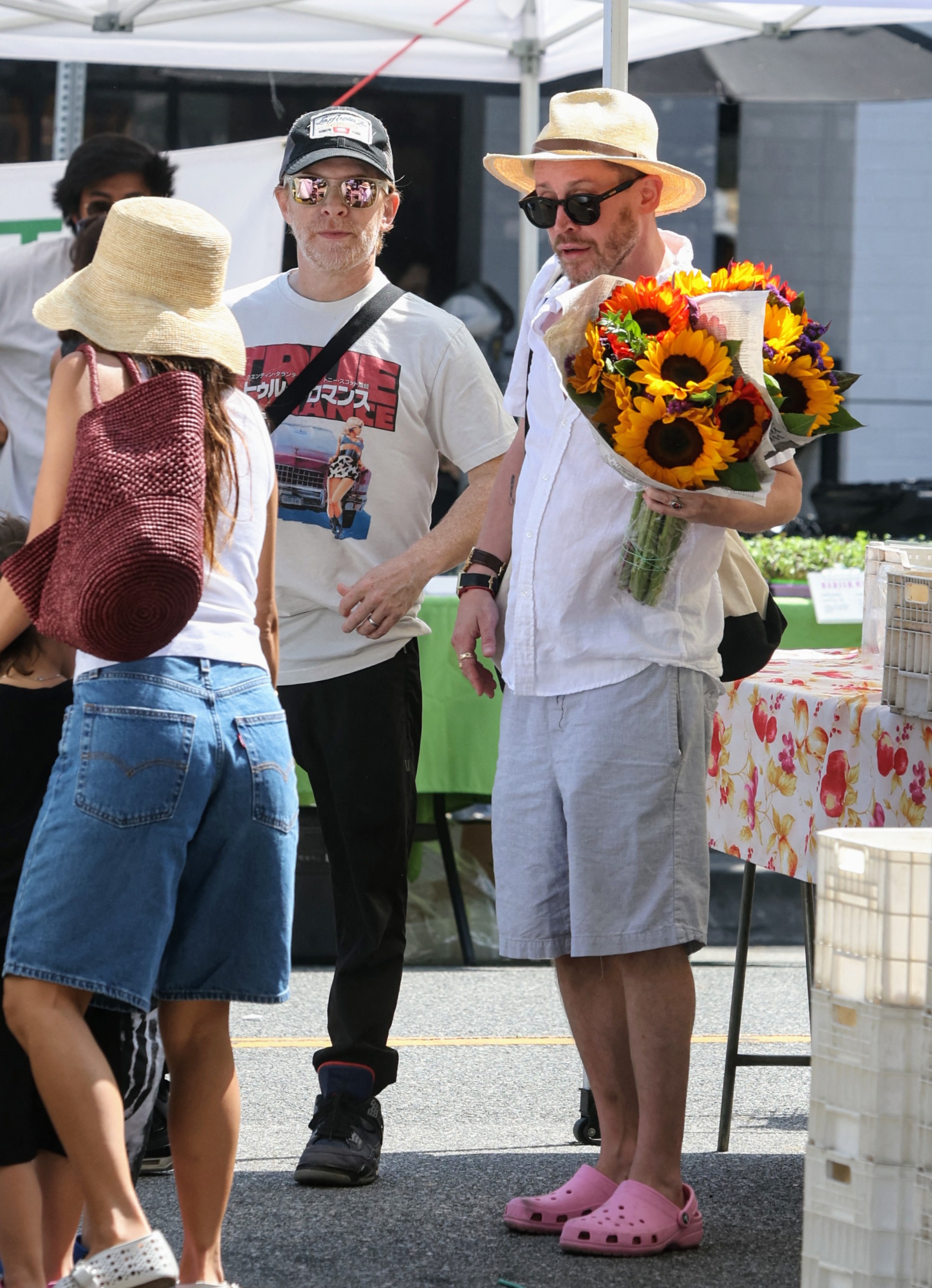 Macaulay Culkin Reunites With Friend Seth Green in Rare Public Appearance