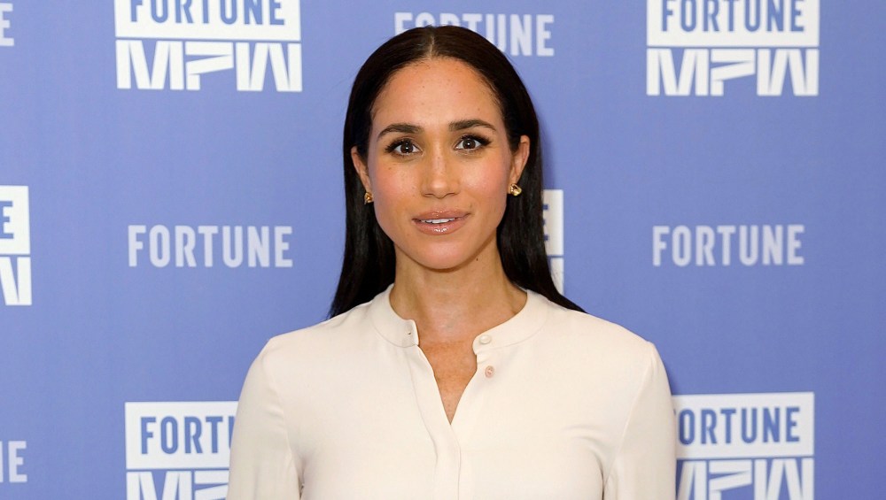 Copy Meghan Markle's Winter Look With These Cardigan Coat Styles — From $9