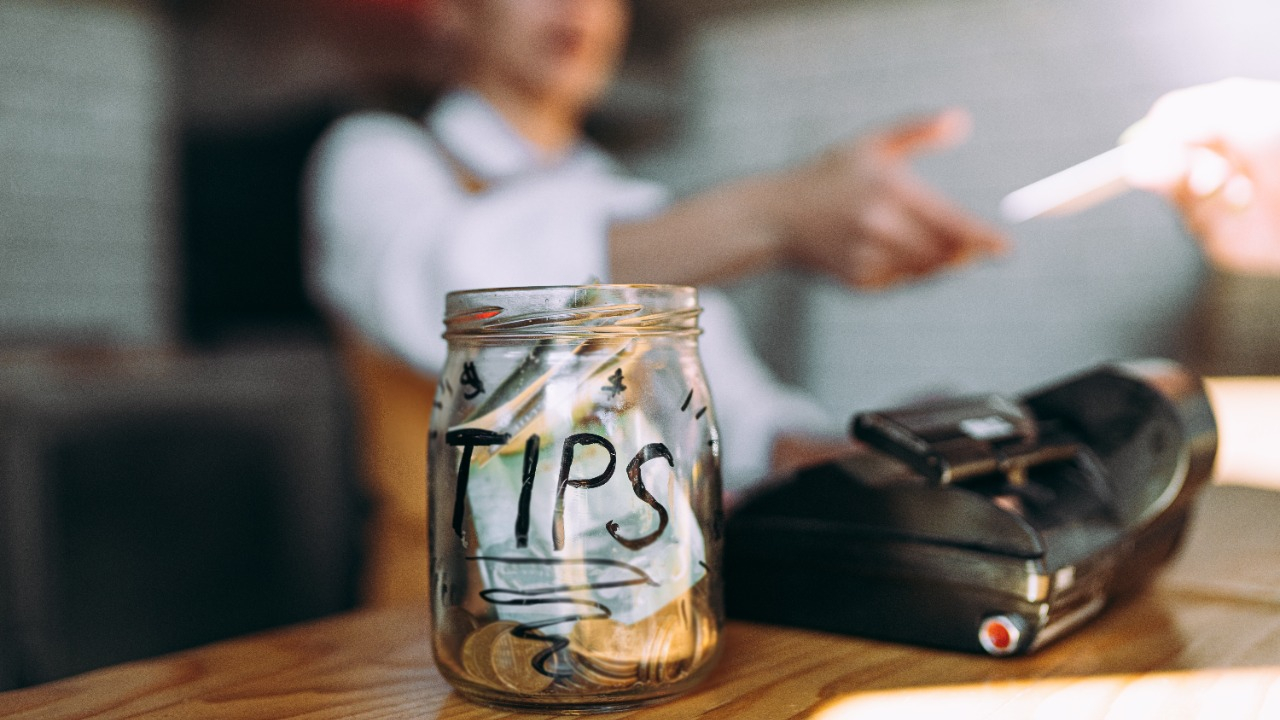 'Big, beautiful bill' includes tax breaks for tips and overtime: Who benefits?