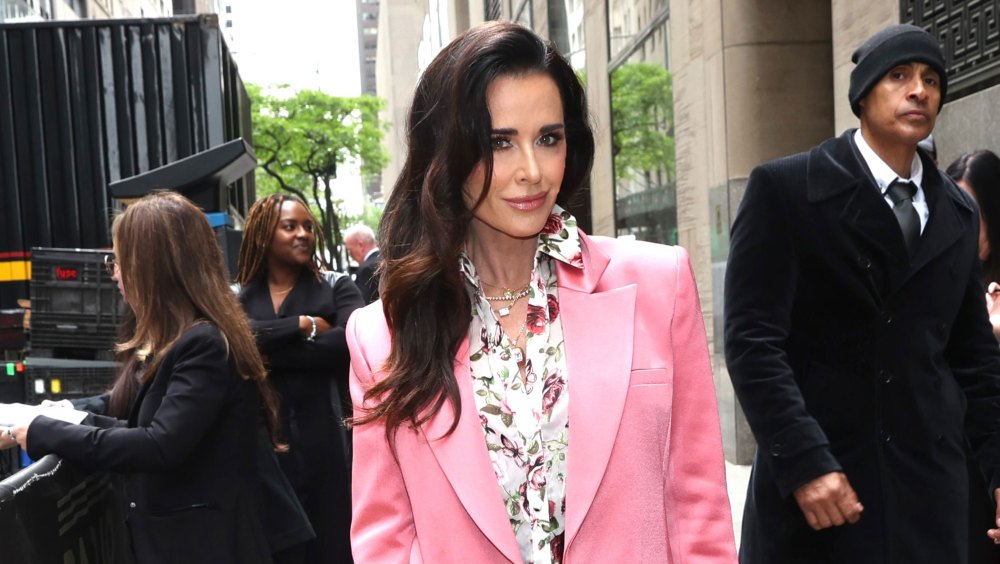 Kyle Richards Compared These 'Chic, Elevated' Sandals to Designer Pairs