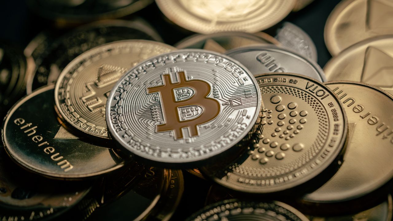 Trump poised to sign landmark crypto bill as House Republicans navigate legislative hurdles