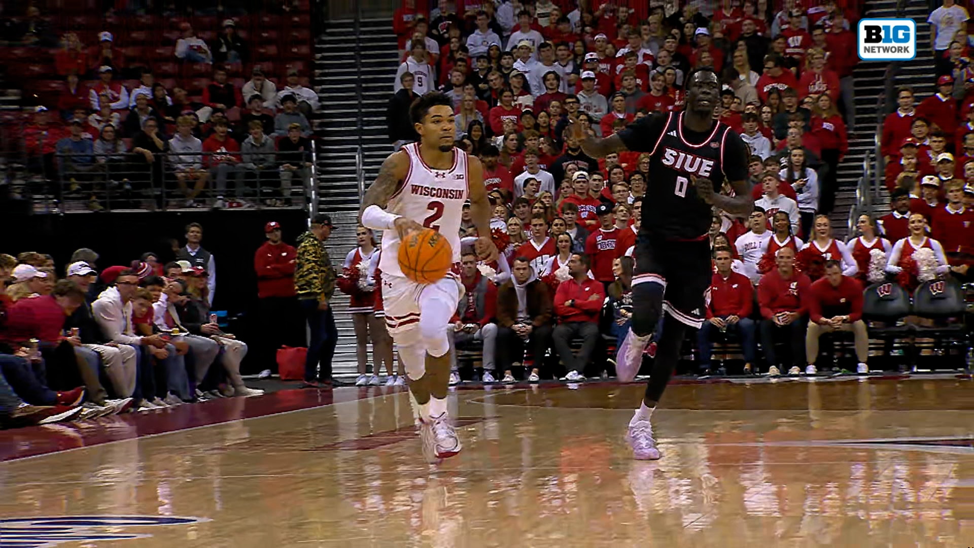 Wisconsin's Nick Boyd lobs it to Austin Rapp for alley-oop vs. SIU Edwardsville