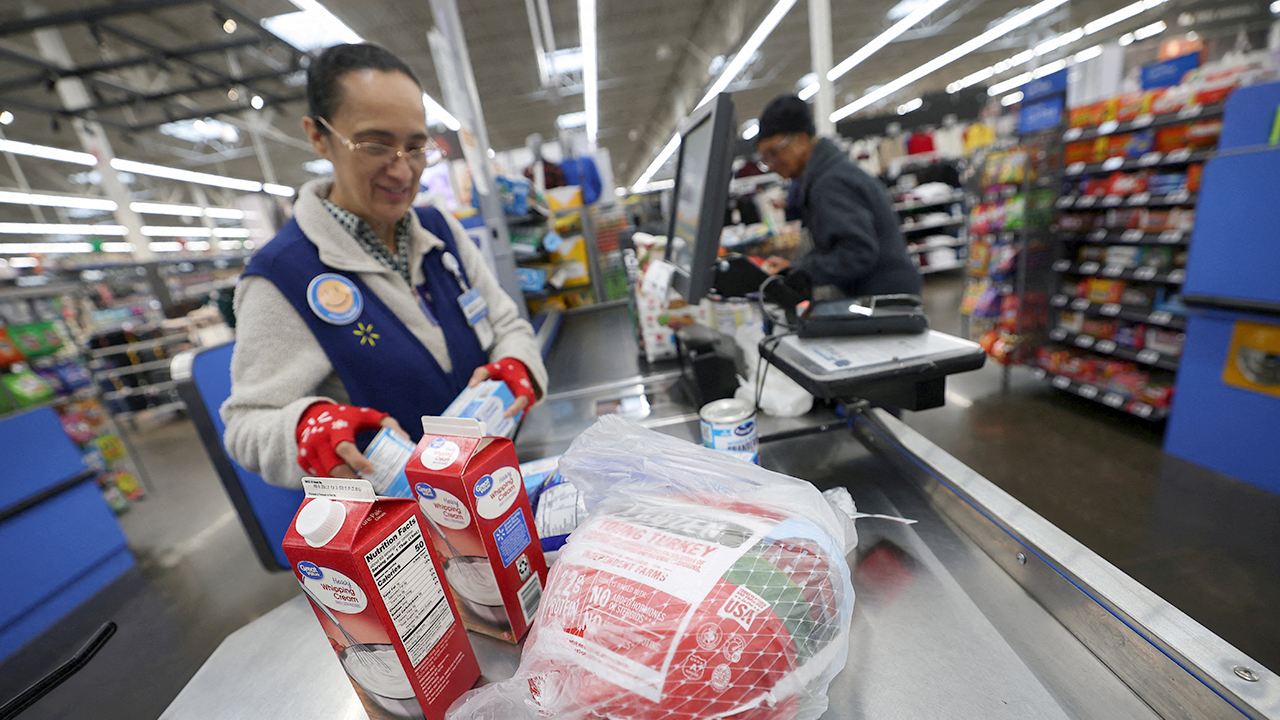 New ‘cash law’ could force Walmart and Costco to take your money the old-fashioned way