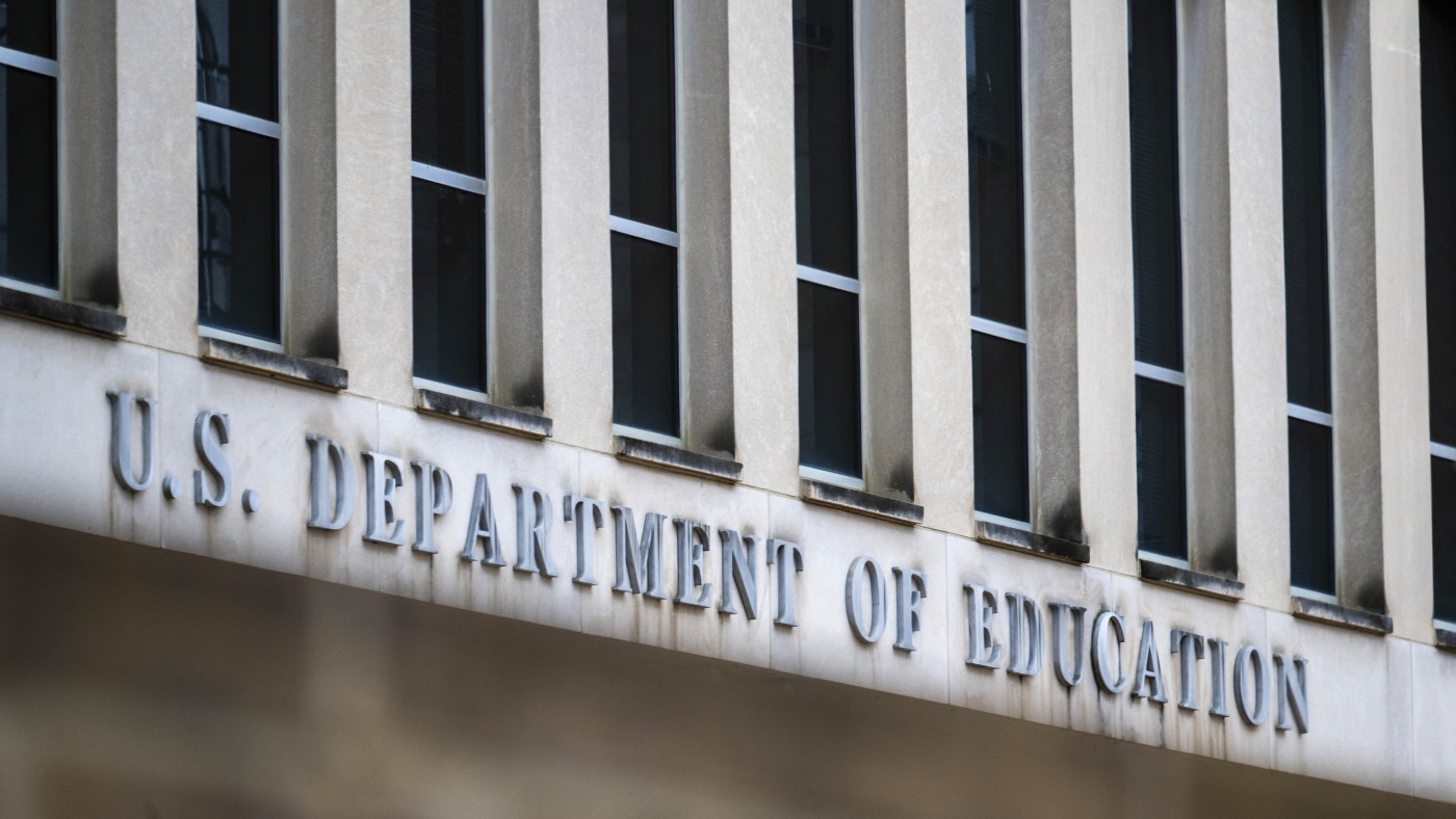 SCOTUS allows dismantling of Education Dept. And, Trump threatens Russia with tariffs