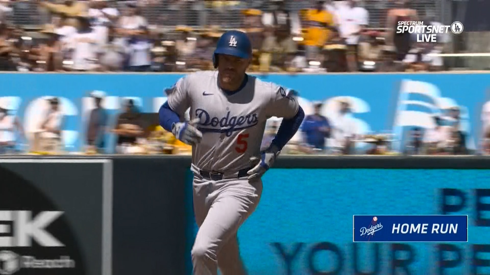 Dodgers' Freddie Freeman hits solo home run to tie game vs. Padres