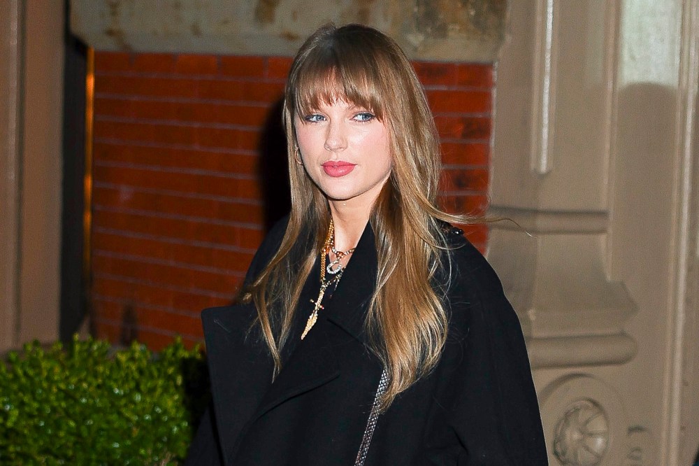 Taylor Swift Rehearsed for the Eras Tour in This 'It'-Girl Sneaker Brand