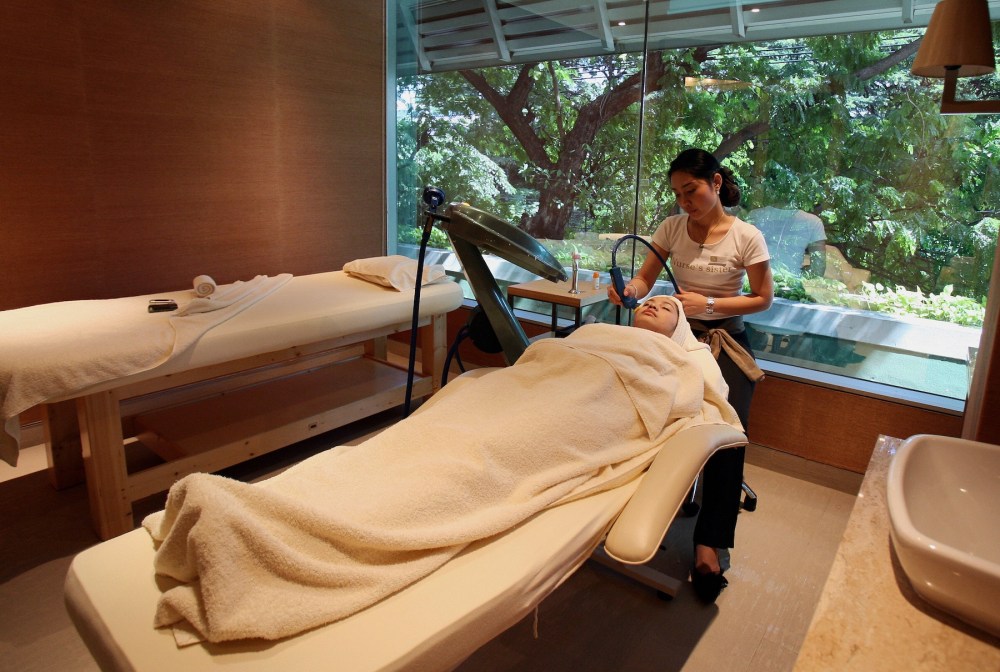 What Is Longevity Travel? The Luxury Wellness Trend Focused on Living Longer