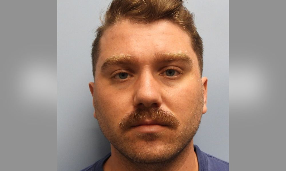 Assistant Principal Offered to Buy Student Alcohol and Lingerie for Sex