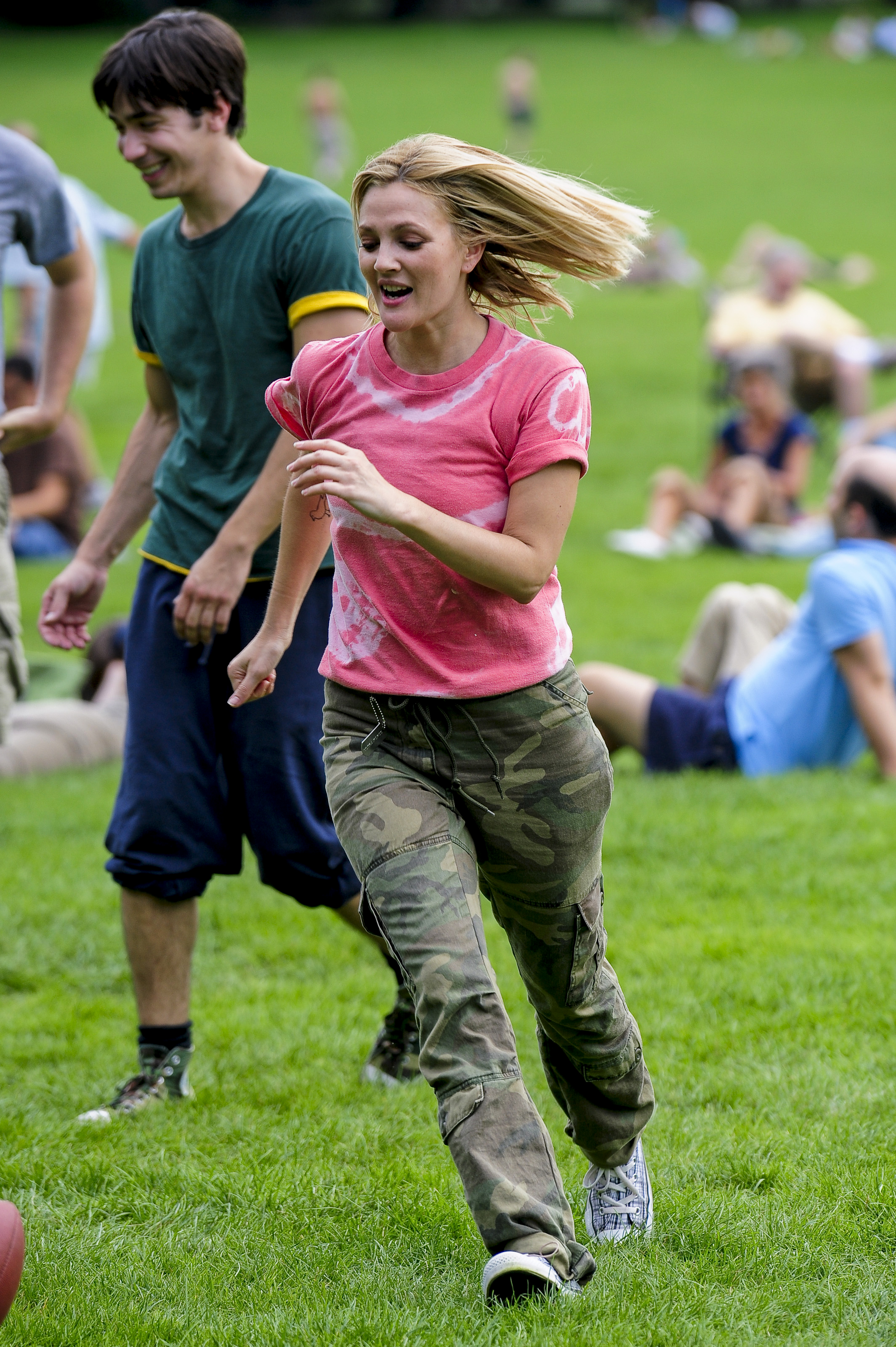 Drew Barrymore Shares Dating and Friendship Advice in ‘Dear Drew’ Column