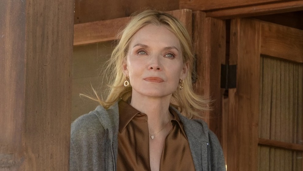 Michelle Pfeiffer Says 'The Madison' Set Didn't Have Bathrooms or Air Con
