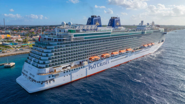 P&amp;O Cruises Says No Compensation After Britannia Breakdown