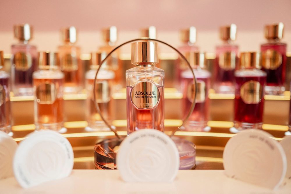 Why Cozy and Warm Home Fragrances Are Replacing Fresh Scents in 2026