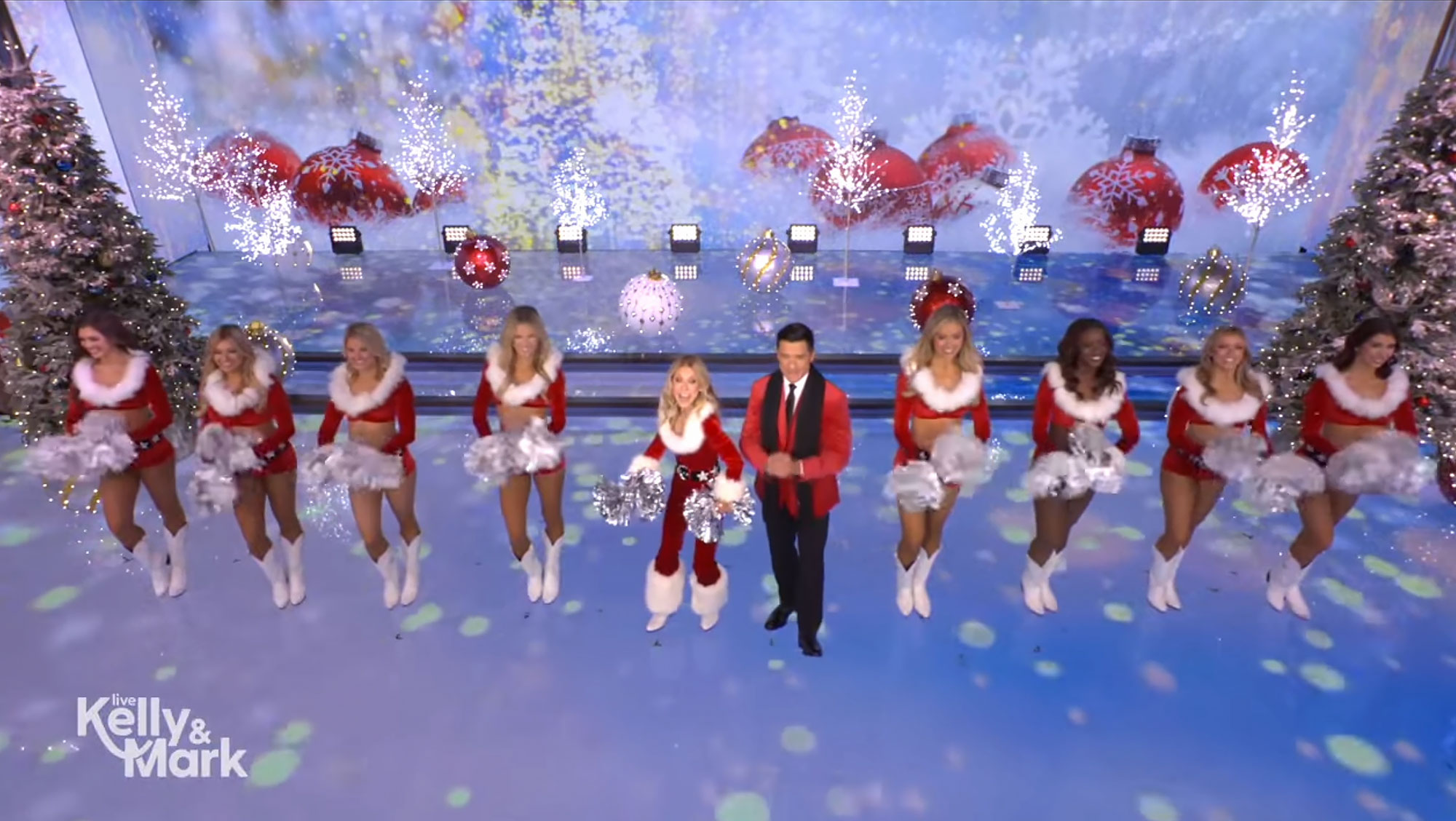 Kelly Ripa and Mark Consuelos’ Kids React to Being ‘Cut’ Out of Christmas Card