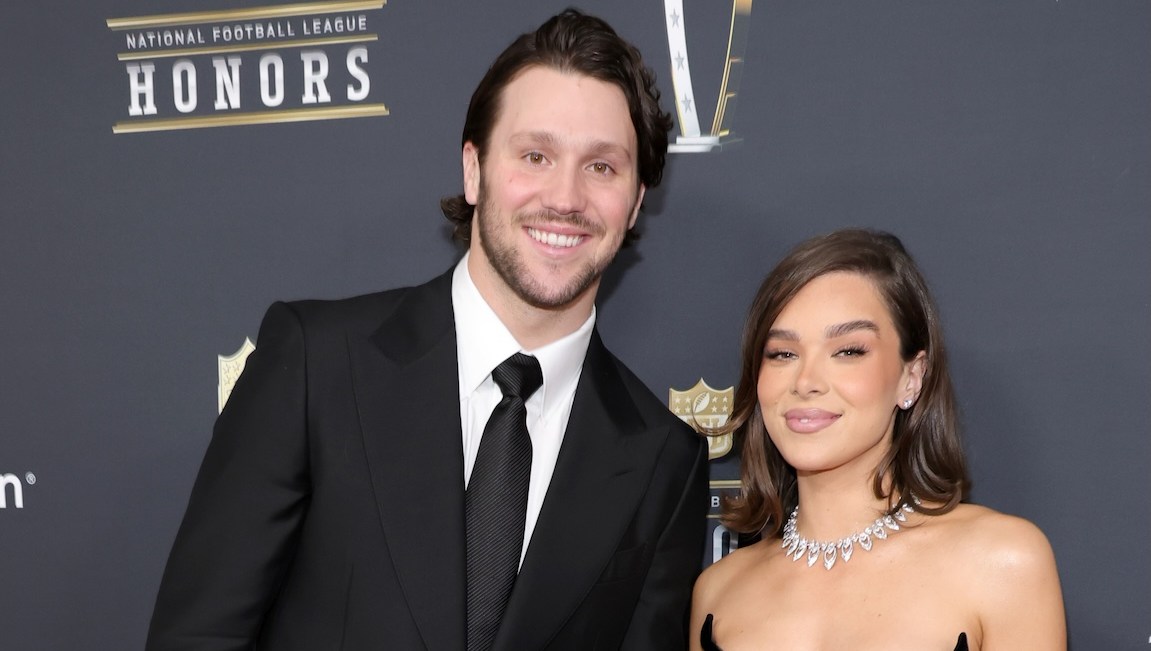 Hailee Steinfeld Is Pregnant, Expecting 1st Baby With Josh Allen