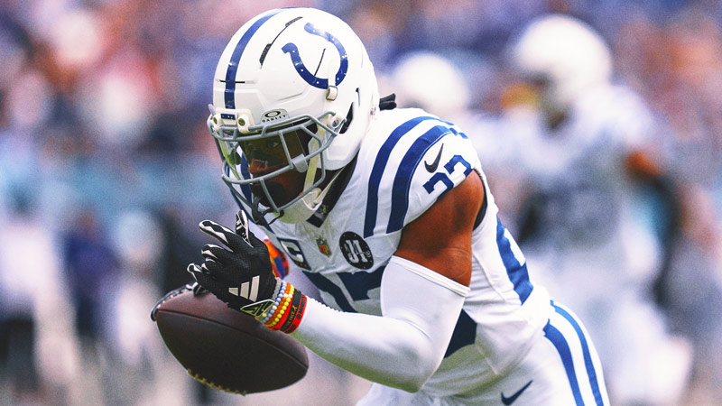 2026 NFL Offseason Buzz: CB Kenny Moore, Colts Working on Finding Trade