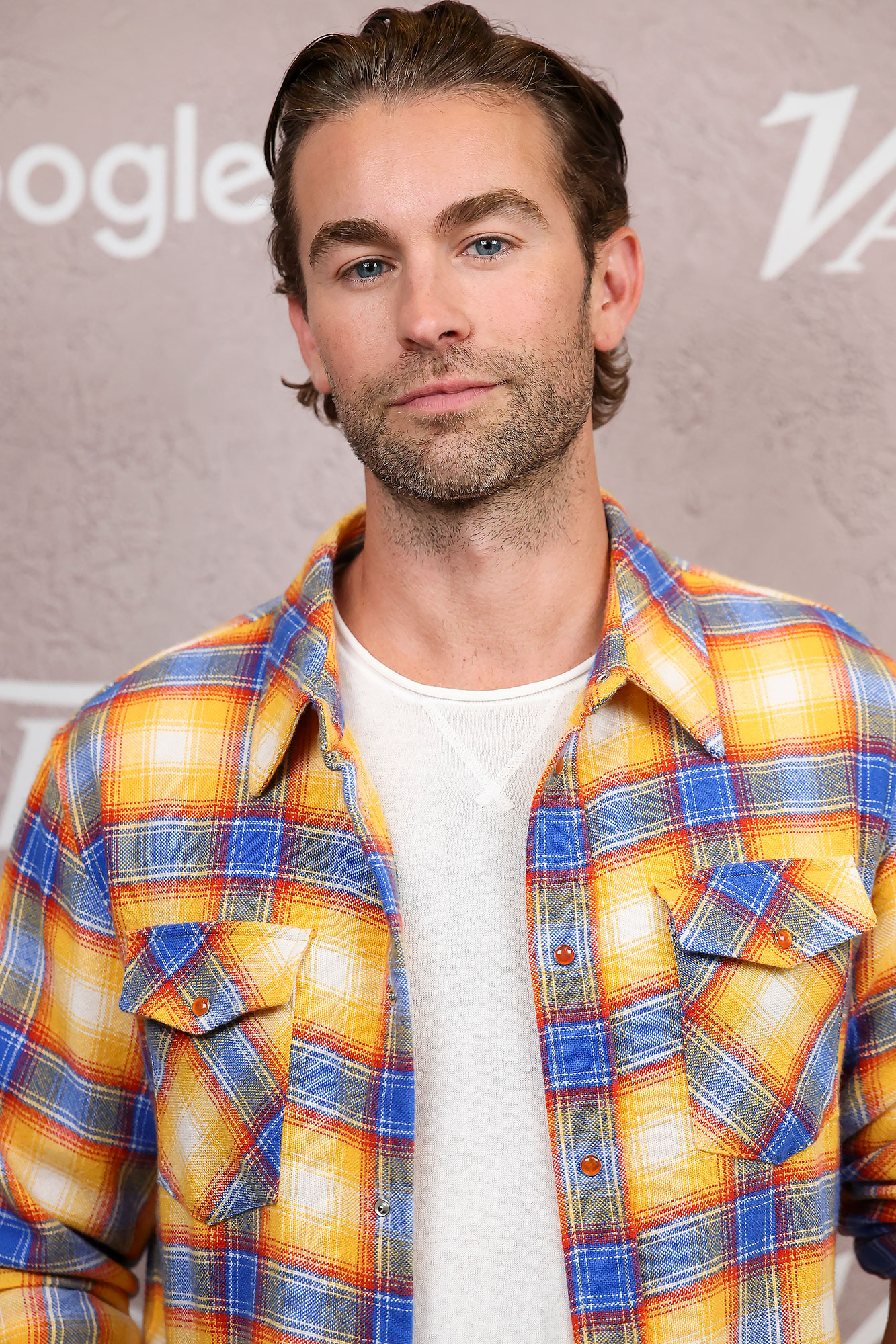 Mugshots of 'Hot' Louvre Robbers Go Viral, But They’re Not Real: Pics Explained