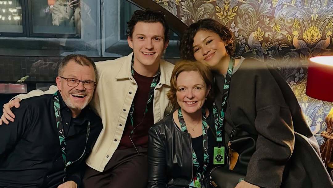 Zendaya and Tom Holland Enjoy Family Game Night at 'Traitors' Live
