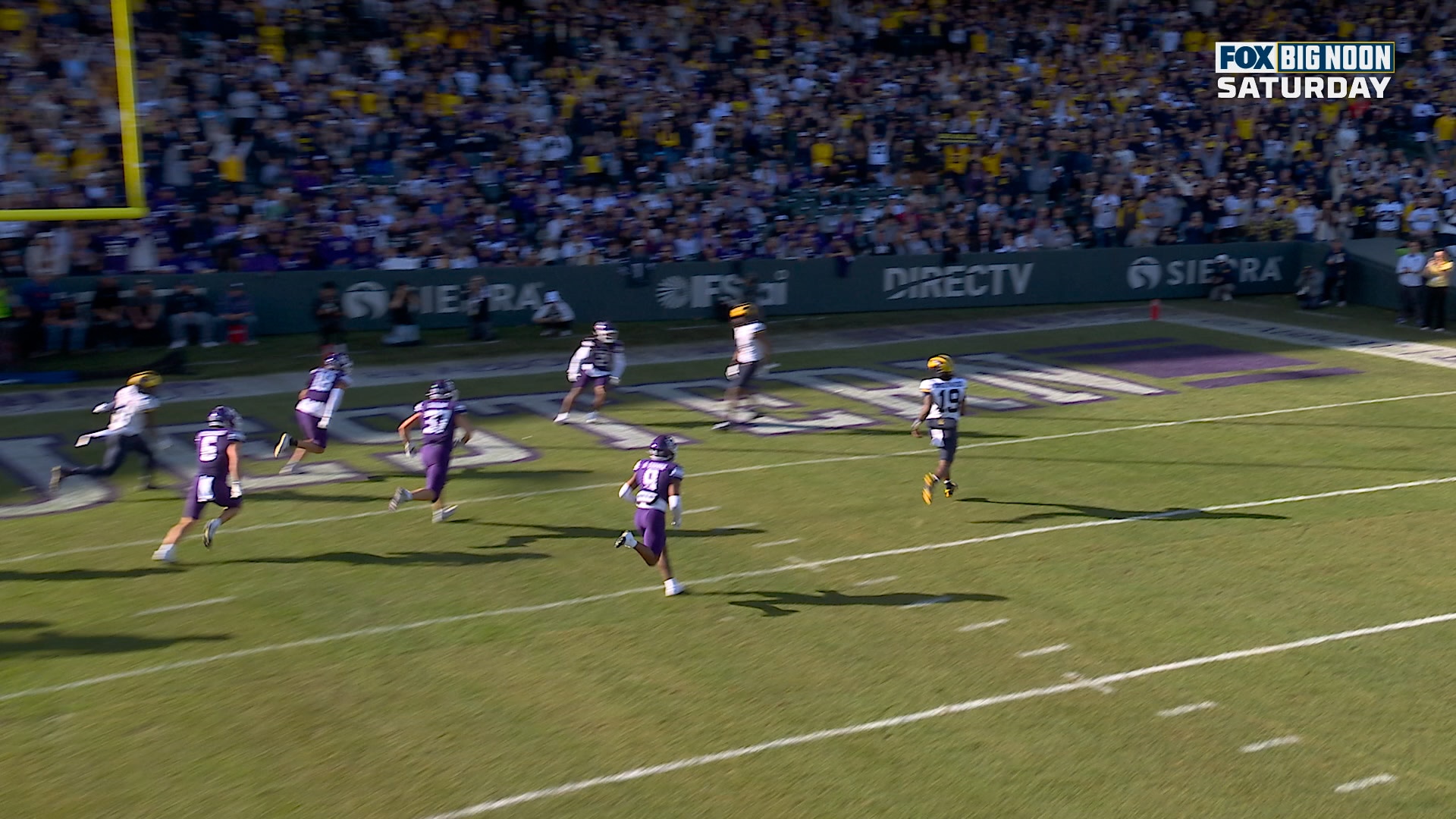 Bryce Underwood rushes for Nine-yard TD to extend Michigan's lead to 14-6 over Northwestern