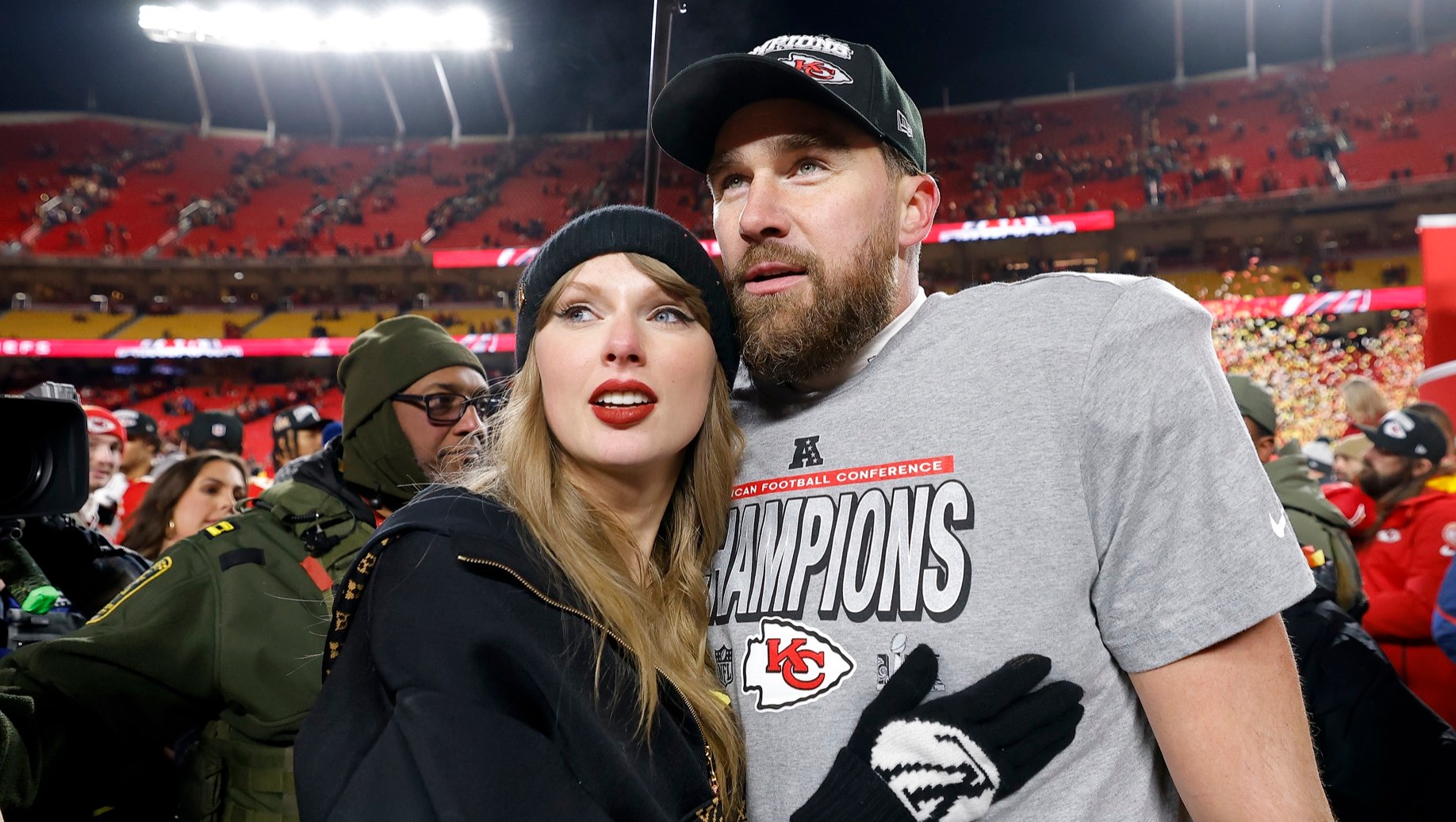 Travis Kelce Refuses to Reveal What Taylor Swift Got Him for Christmas