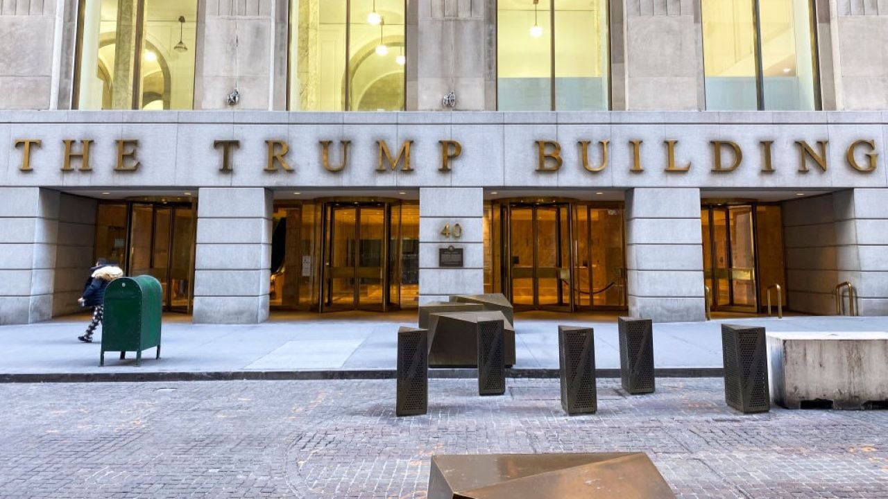 Trump Organization signs deal for billion-dollar skyscraper on Australia's Gold Coast