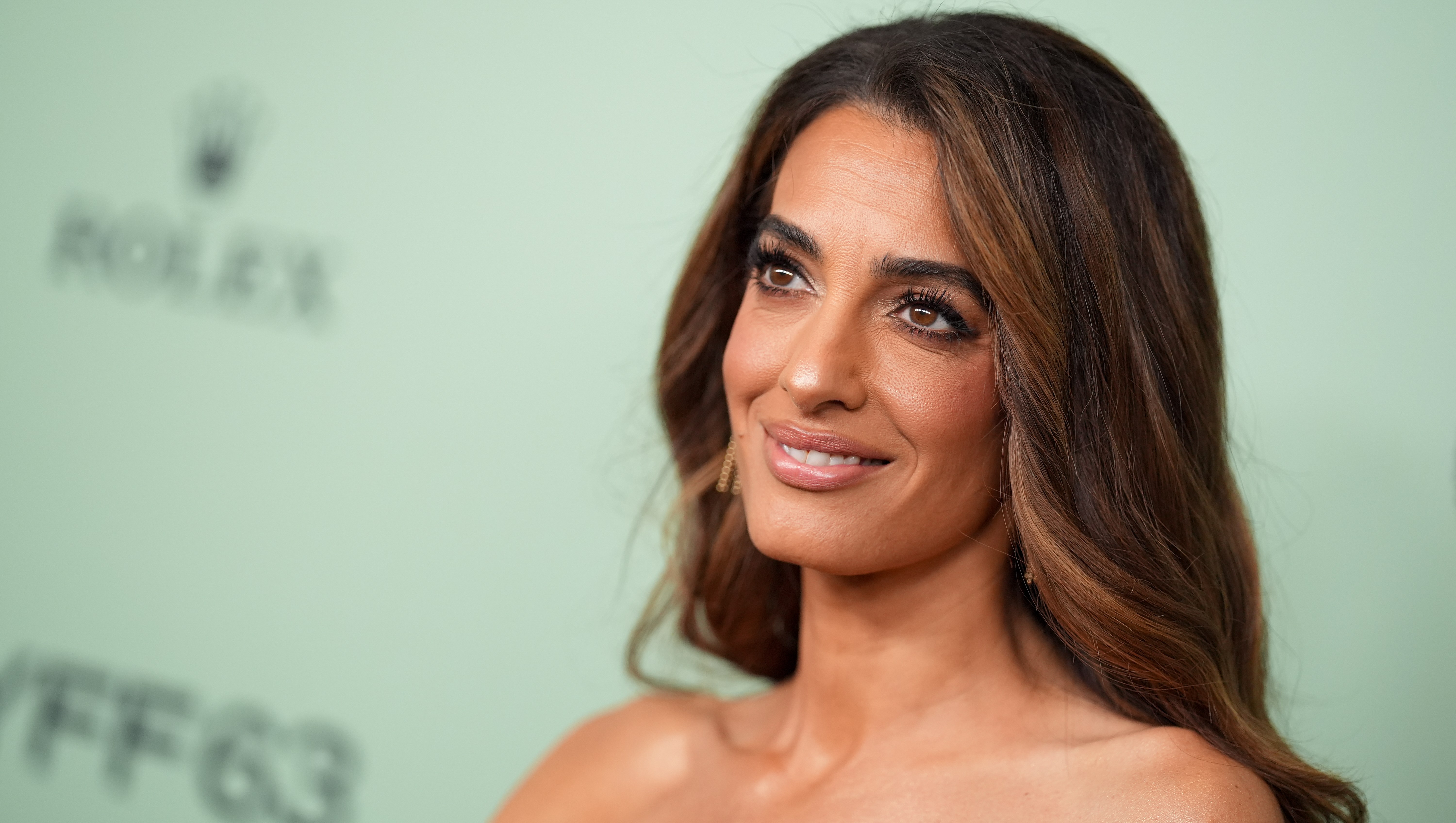 Amal Clooney Uses the Magic Serum Shoppers Swear Makes Them ‘Feel 20 Years Younger’
