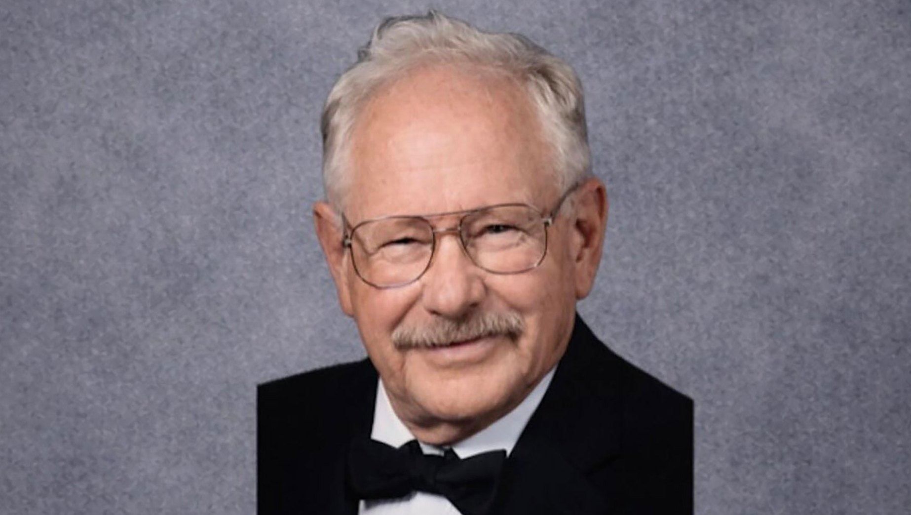 Skeletal Remains Found on Beach Are Identified as Former Oregon Mayor