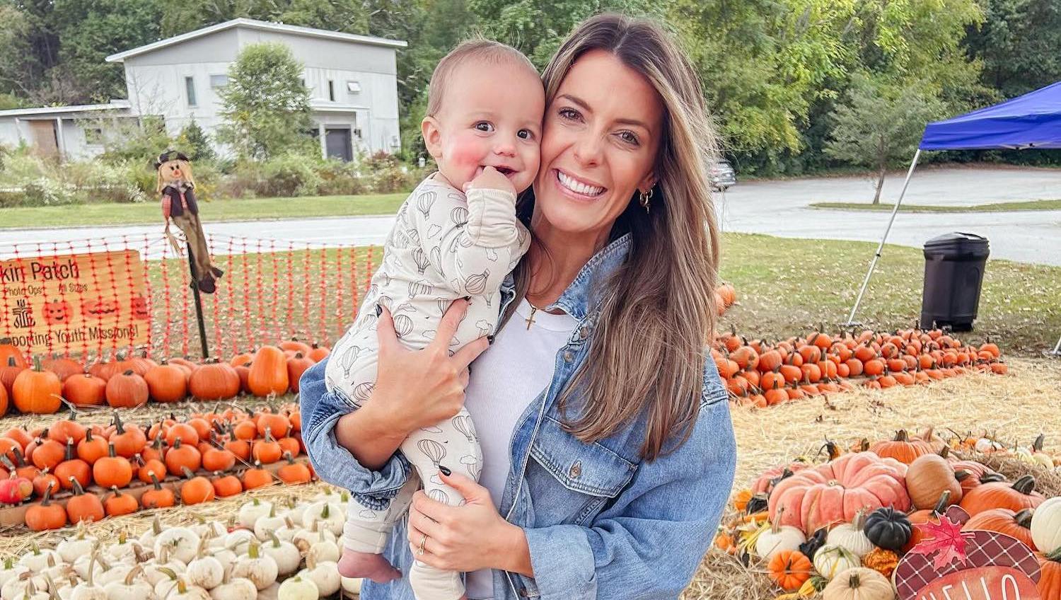 Influencer Carly Douglas Dead at 36, Months After Stage 4 Cancer Diagnosis