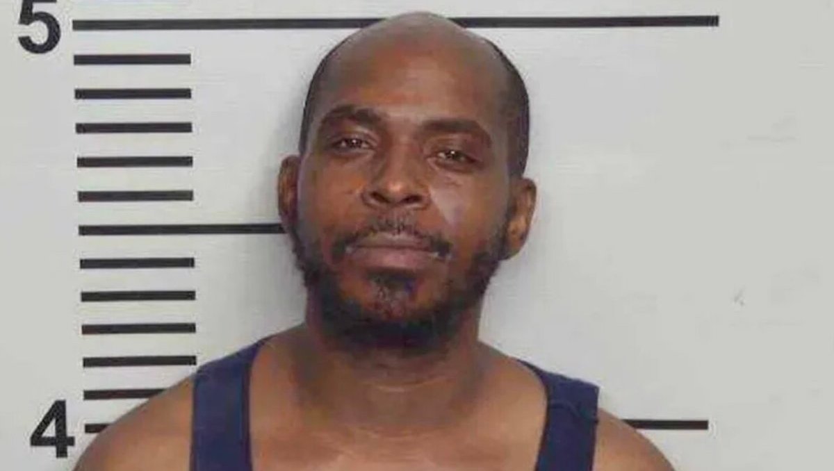 Kentucky Man Allegedly Set Wife's Dogs on Fire and Threatened to Shoot Her