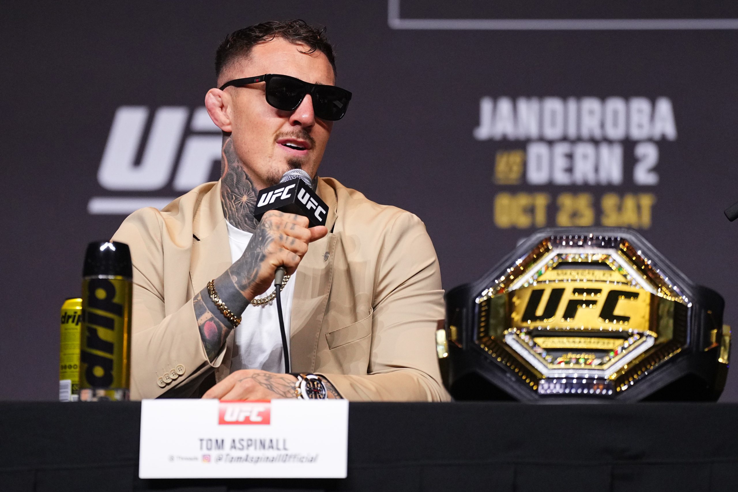 FanDuel Promo Code: Bet $5, Get $300 + 30% Proft Boost on All UFC 321 Parlays