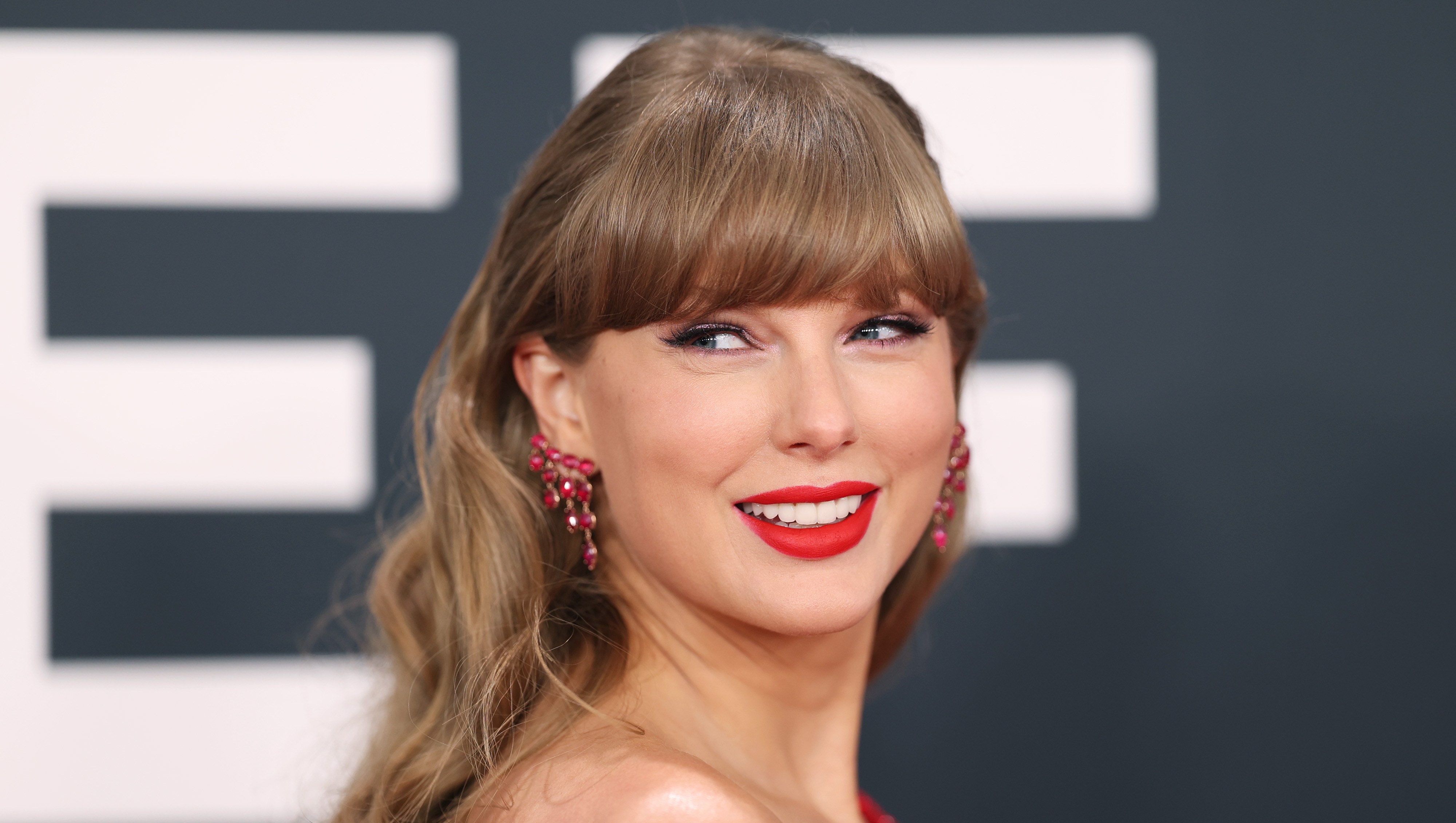 Get Taylor Swift's Dazzling Cartier Watch Style for Just $28 — Seriously