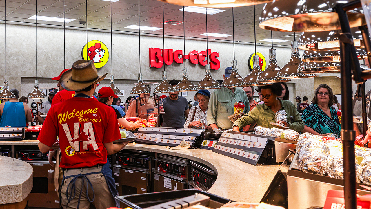 Beloved Buc-ee's convenience store chain faces customer service crisis after devastating 'F' rating