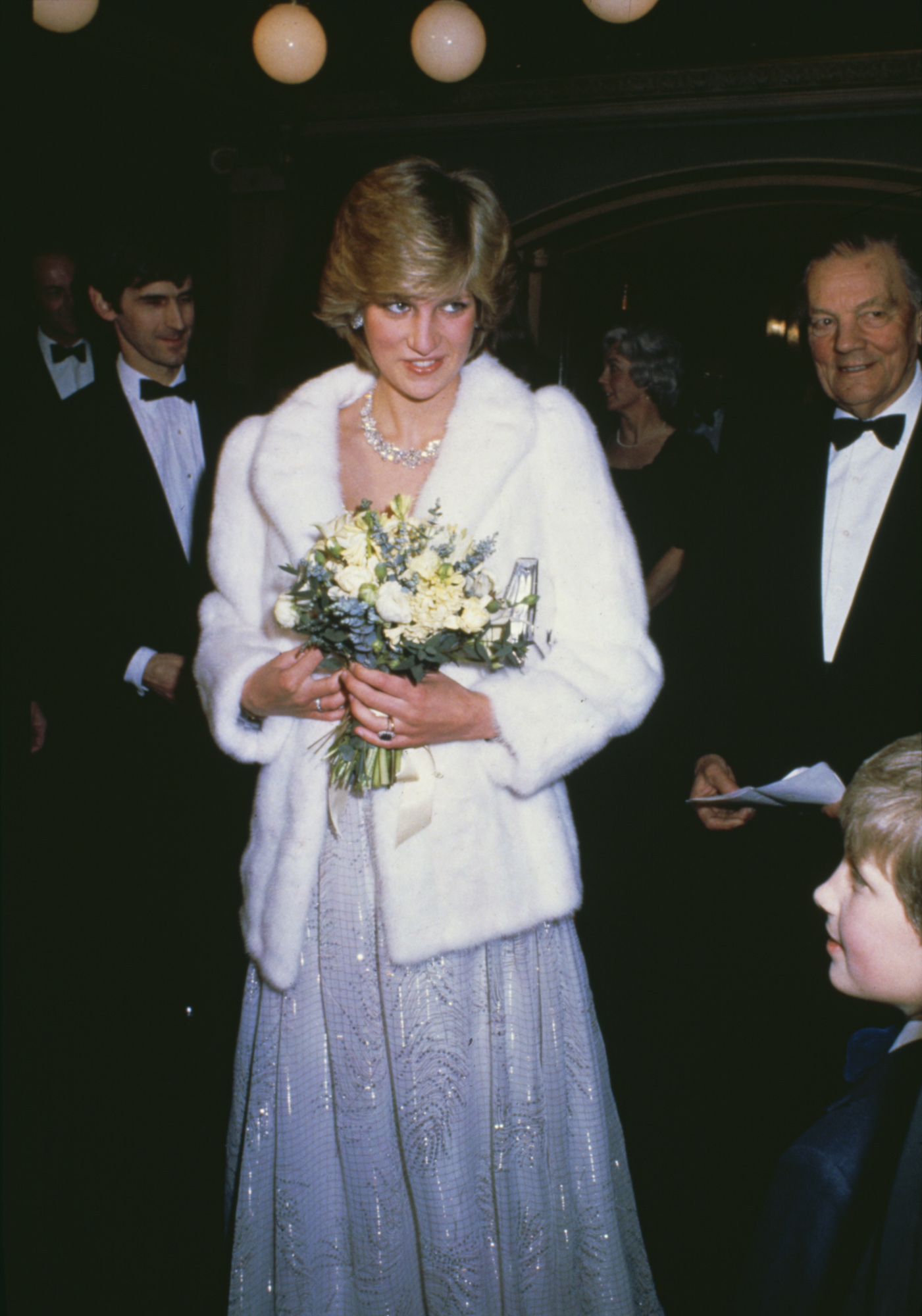 Prince George Signs Name Under Late Grandmother Princess Diana's Autograph