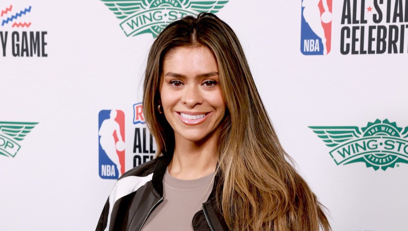 Taylor Frankie Paul Posts Singing Shower Video With Daughter Amid DV Claims