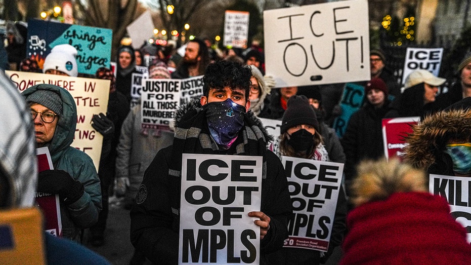 Republicans in lockstep behind Trump immigration crackdown as independent support shrinks, poll finds