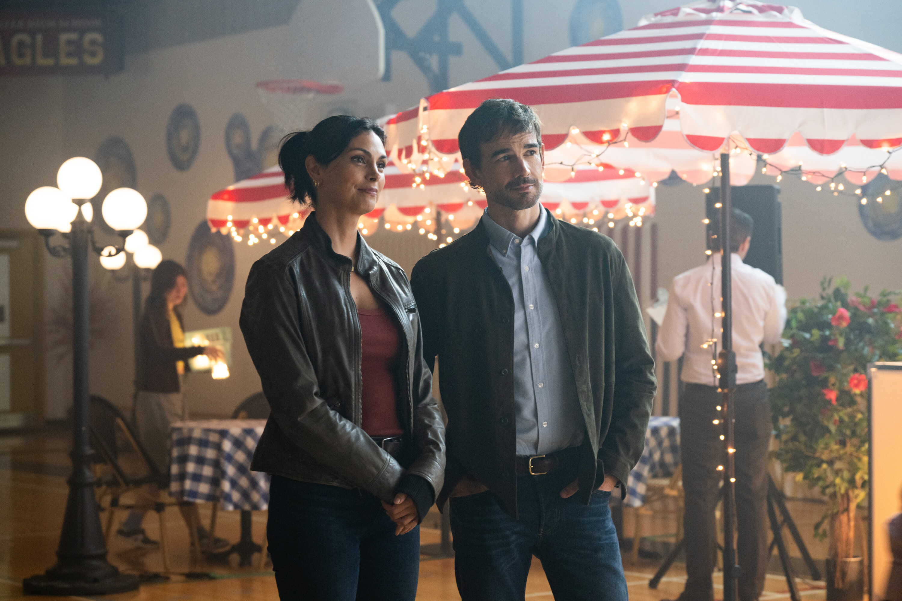 'Sheriff Country' Midseason Finale Teases Travis, Mickey's Surprise Hookup