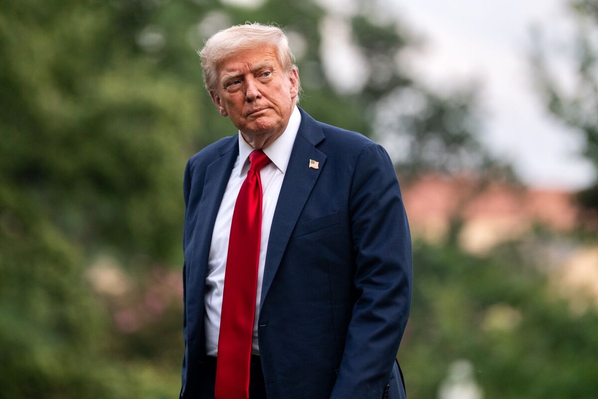 Trump Asked Zelenskiy If Ukraine Could Hit Moscow, FT Says