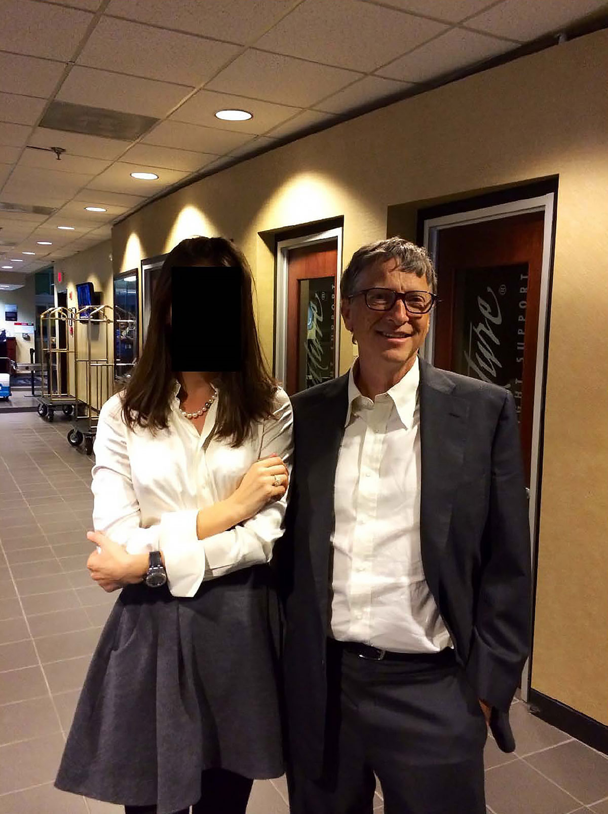 Bill Gates Admits to Affairs With 2 Women, Apologizes for Epstein Ties