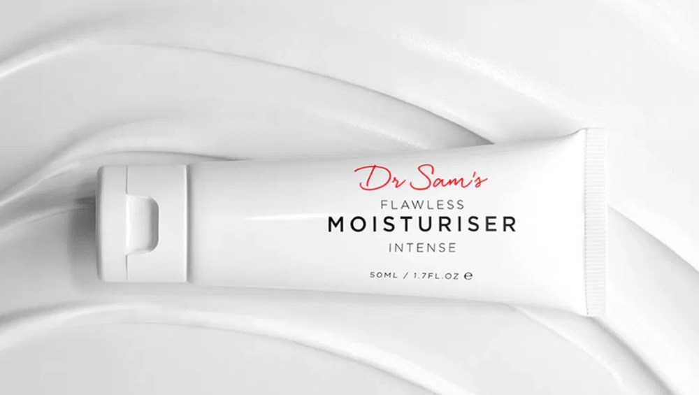This Skin-Smoothing Moisturizer Leaves You Hydrated and Glowing Without Clogging Pores