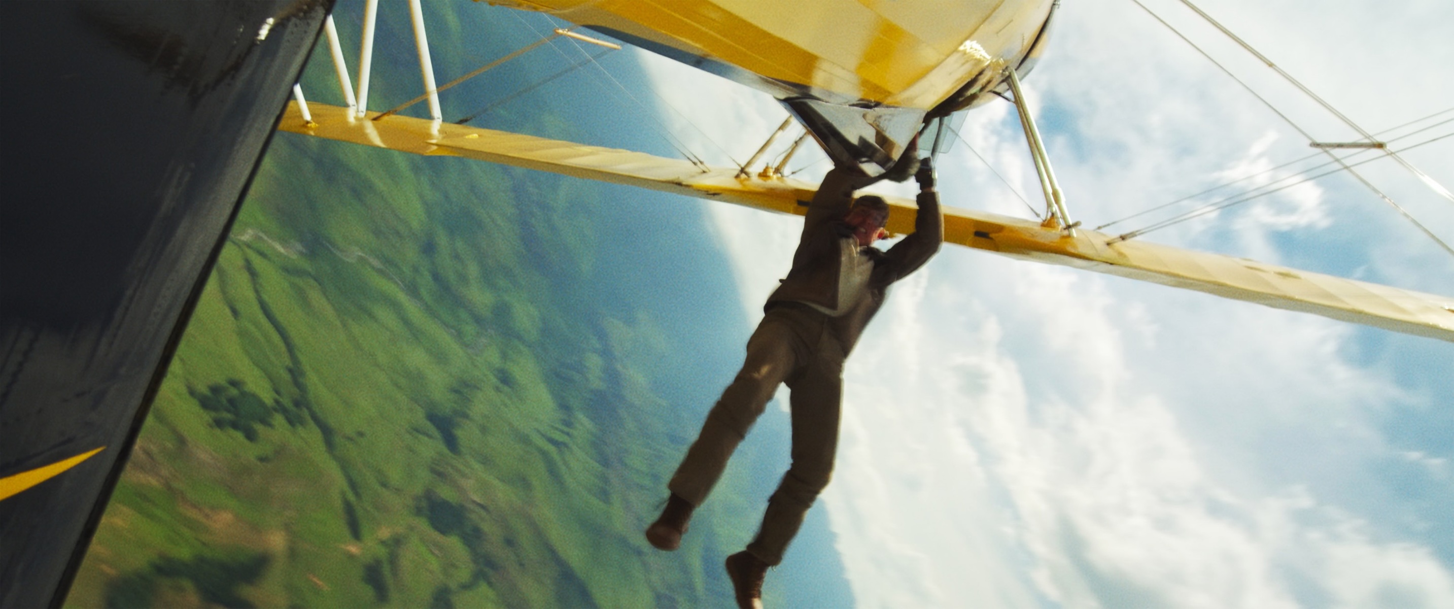 Tom Cruise Details 'Mission Impossible' Stunt That Almost Broke His Back