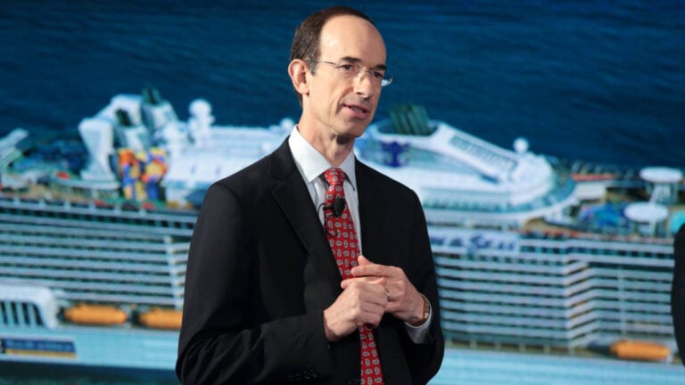 Former Royal Caribbean CEO Joins Investor Calling for Major Changes at Norwegian