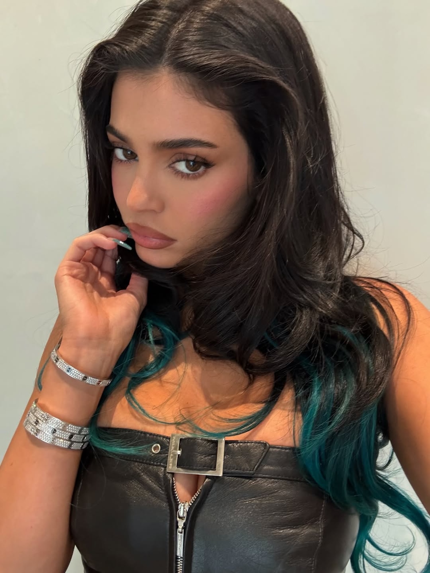 Kylie Jenner Revives Her Teal Hair 10 Years Later for King Kylie Collection