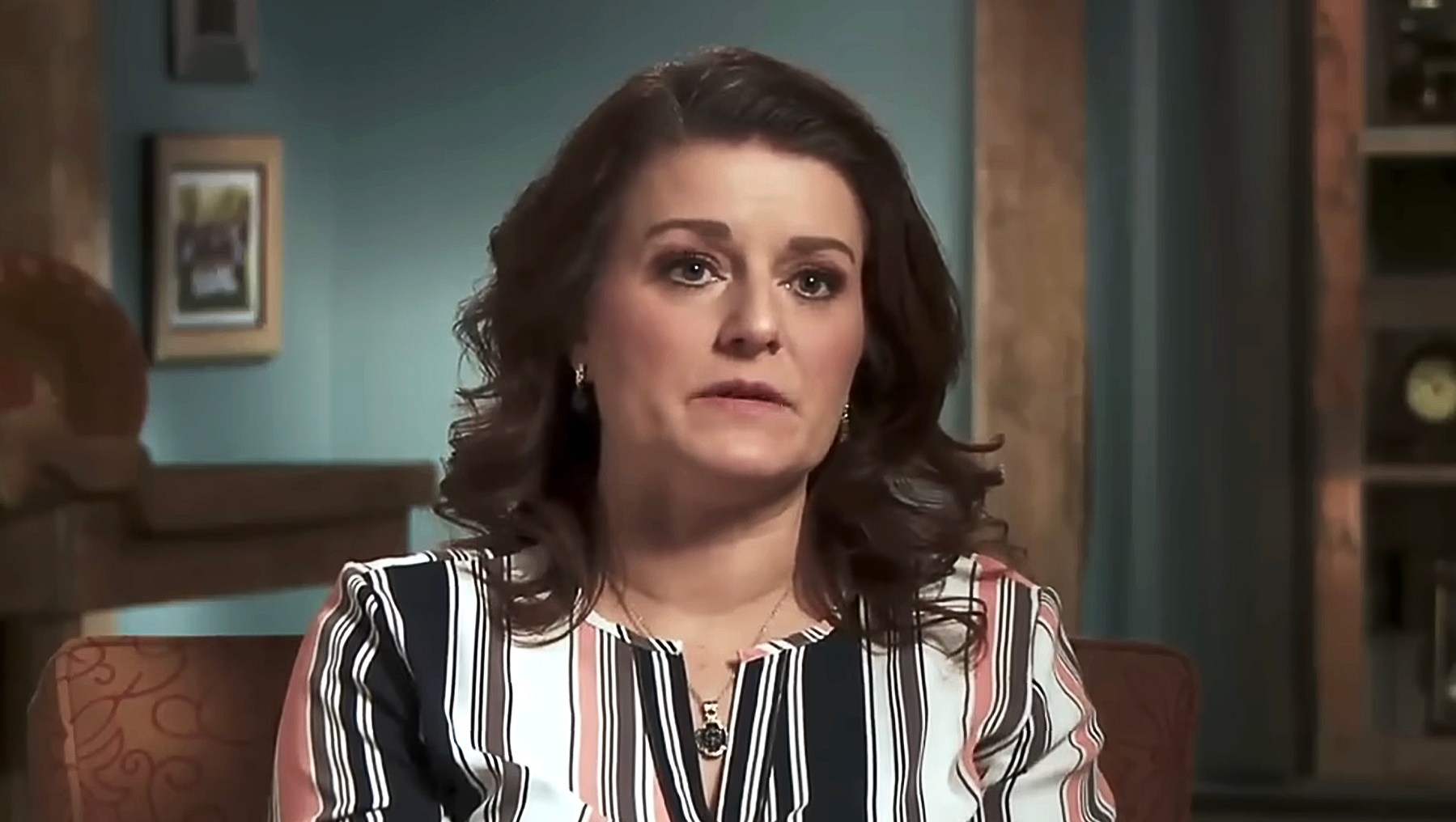 'Sister Wives' Clip: Robyn Reacts to 'Dangerous' Idea of Kody’s Exes Returning