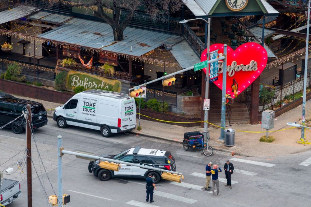 3 Dead, 14 Others Seriously Wounded in Mass Shooting at Austin Beer Garden