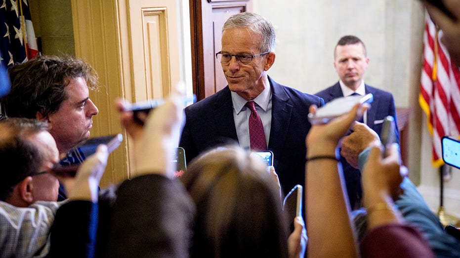 Government shutdown enters 3rd day as Senate stalemate over Obamacare subsidies drags on