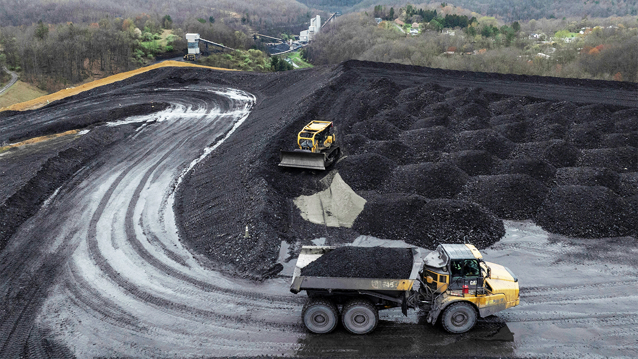 Trump expected to unveil $700M coal industry support plan using Defense Production Act