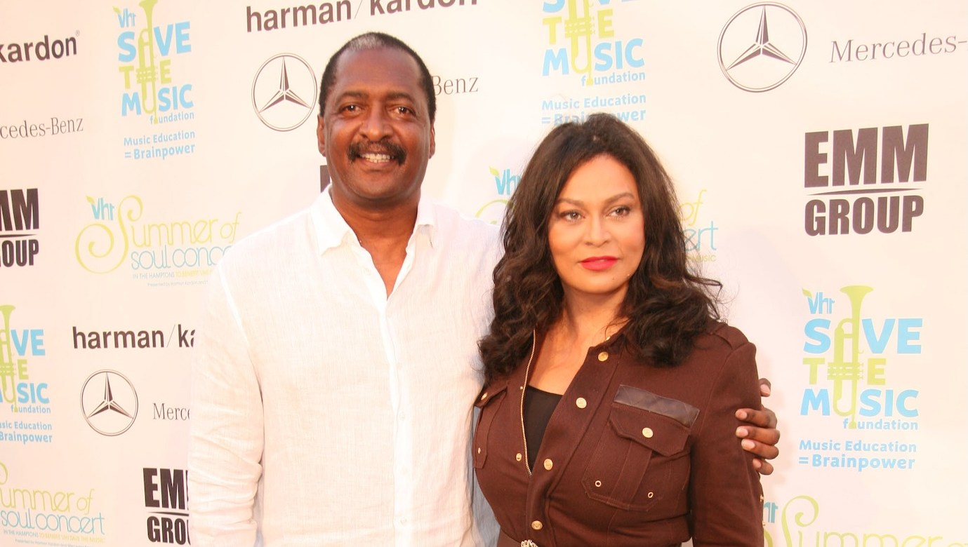 Beyonce's Dad Walks Out of Interview After Question About Ex Tina Knowles